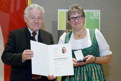 Verleihung von Kulturauszeichnungen durch Landeshauptmann Dr.Josef Pühringer an verdiente Persönlichkeiten
KULTURMEDAILLE DES LANDES OÖ 
SR THERESIA ALTMANN