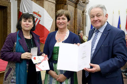 Auszeichnungen an verdiente Persönlichkeiten im Sozialbereich durch Landeshauptmann Dr.Josef Pühringer und Landesrätin Birgit Gerstorfer,MBA
Humanitätsmedaille
Maria Klammer