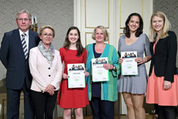 Siegerehrung Fremdsprachenwettbewerb durch Landesrätin Mag. Christine Haberlander