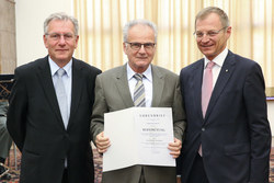 Urkundenüberreichung anläßlich der goldenen Matura mit Landeshauptmann Mag. Thomas Stelzer und Landesschulrat Fritz Enzenhofer