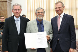 Urkundenüberreichung anläßlich der goldenen Matura mit Landeshauptmann Mag. Thomas Stelzer und Landesschulrat Fritz Enzenhofer