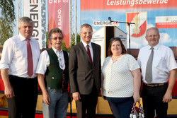 Landes-Feuerwehr Wasserwehrabzeichen mit Landeshauptmann Mag.Thomas Stelzer und Landesrat Kommerzialrat Elmar Podgorschek