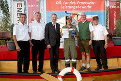 Landes-Feuerwehr Wasserwehrabzeichen mit Landeshauptmann Mag.Thomas Stelzer und Landesrat Kommerzialrat Elmar Podgorschek