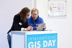 GIS Day im Landesdienstleistungszentrum mit LR Mag. Steinkellner