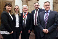 Großes Goldenes Ehrenzeichen des Landes Oberösterreich für Landeshauptmann a.D. Dr. Josef Pühringer