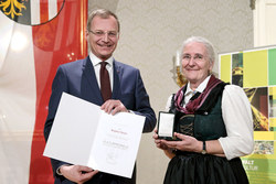 Verleihung von Konsulententiteln und Kulturmedaillen durch LH Mag. Thomas Stelzer KULTURMEDAILLE DES LANDES OÖ Brigitte HAUKE 