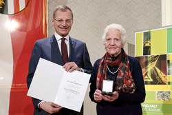 Verleihung von Konsulententiteln und Kulturmedaillen durch LH Mag. Thomas Stelzer KULTURMEDAILLE DES LANDES OÖ Anna SEIRIEDSBERGER-REICHL