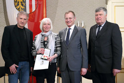 Überreichung von Ehrenzeichen des Landes Oberösterreich an Gewerkschaftsfunktionäre