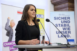 Redewettbewerb des Landes OÖ zum Thema 100 Jahre Frauenwahlrecht mit LR Haberlander und LT. Präs. Sigl 