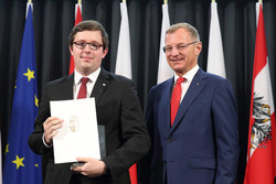 Landeshauptmann Mag. Thomas Stelzer empfängt Ausgezeichnete Maturanten im Linzer Landhaus